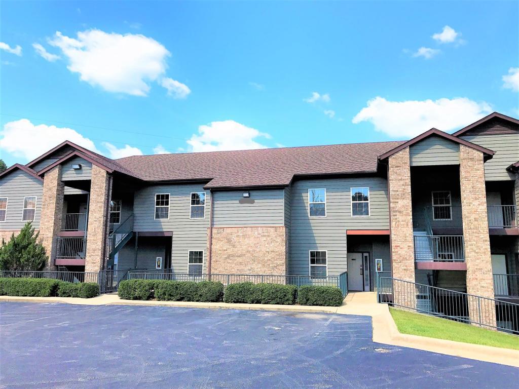 1001 Golf Drive - Photo 1