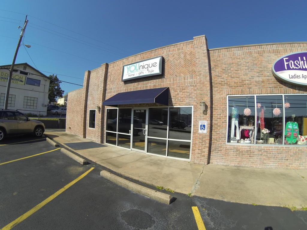 109 Veterans Boulevard - Photo 1