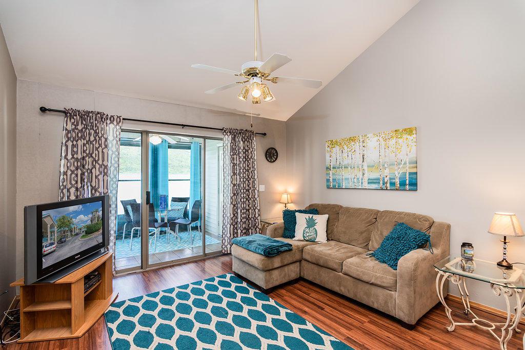 135 Upper Emerald Bay Circle - Photo 1