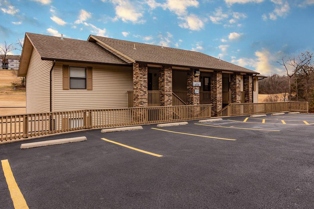 230 Turnberry Drive - Photo 1
