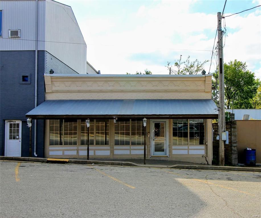 314 Elm - Photo 1