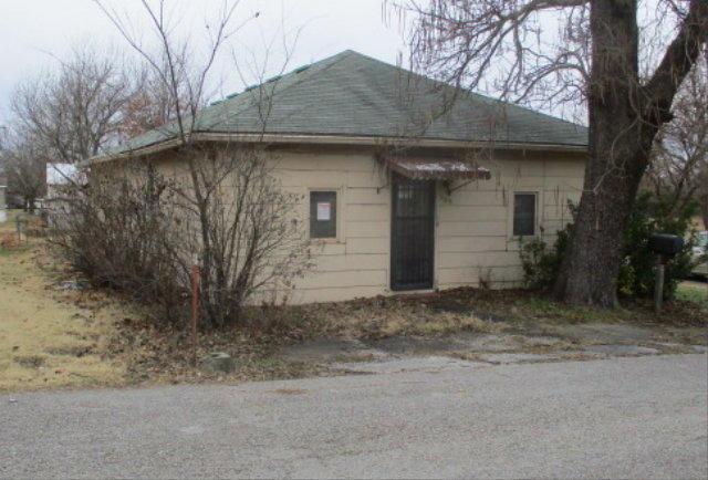 105 Elm Street - Photo 1