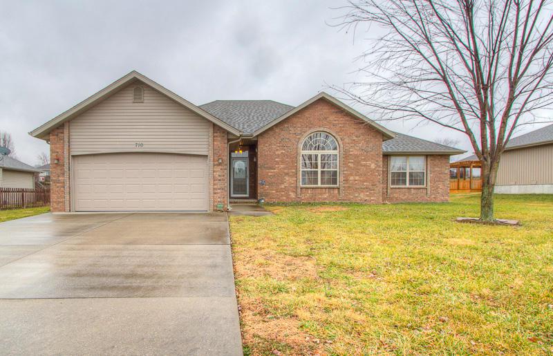 710 Colby Street - Photo 1