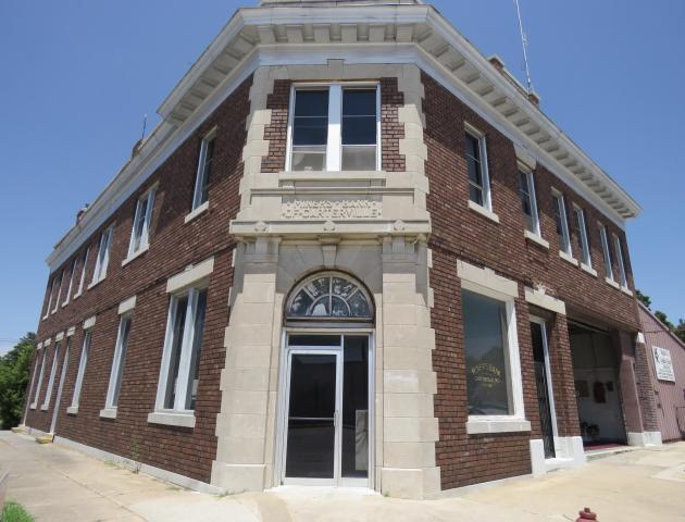 102 Main - Photo 1