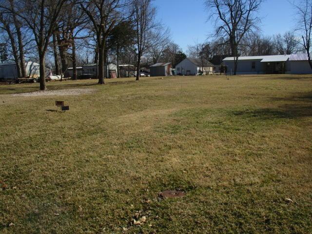000 Puyrear Avenue - Photo 1