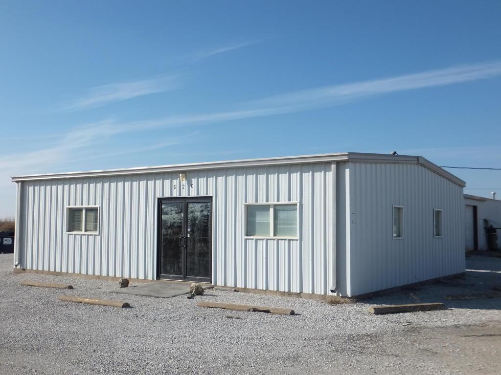 620 Pine Street - Photo 1
