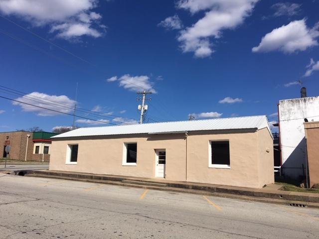 504 Cedar Avenue - Photo 1
