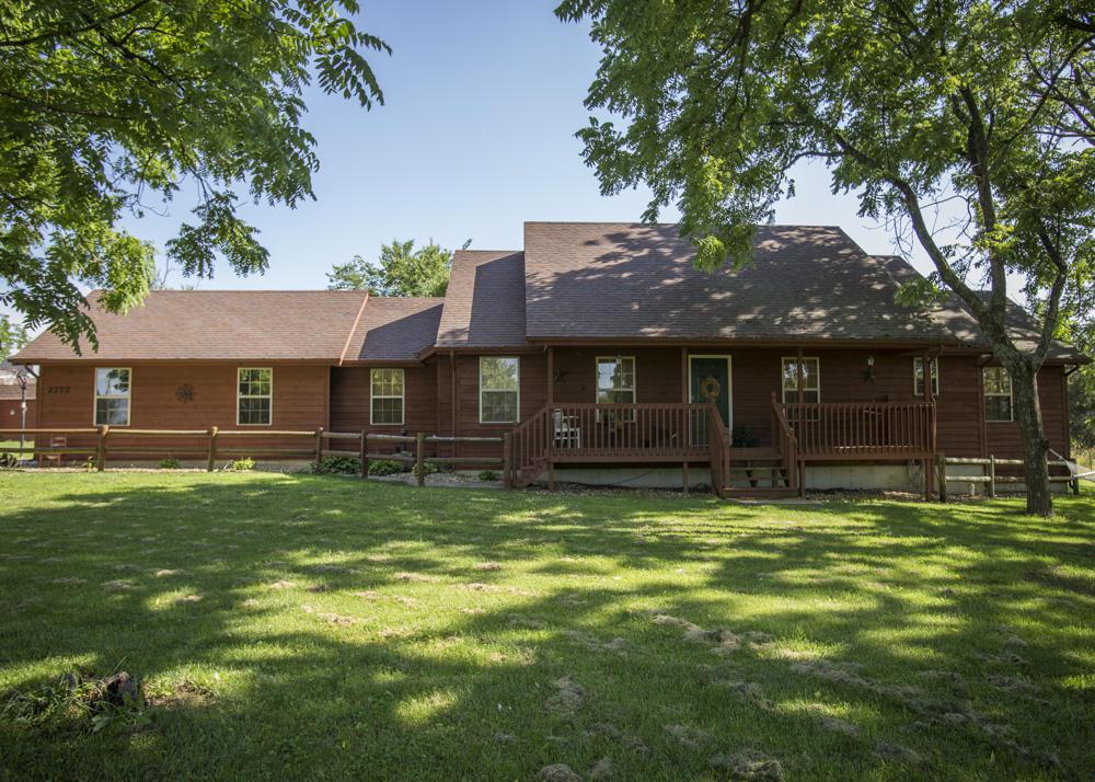 2772 Farm Rd 48 - Photo 1