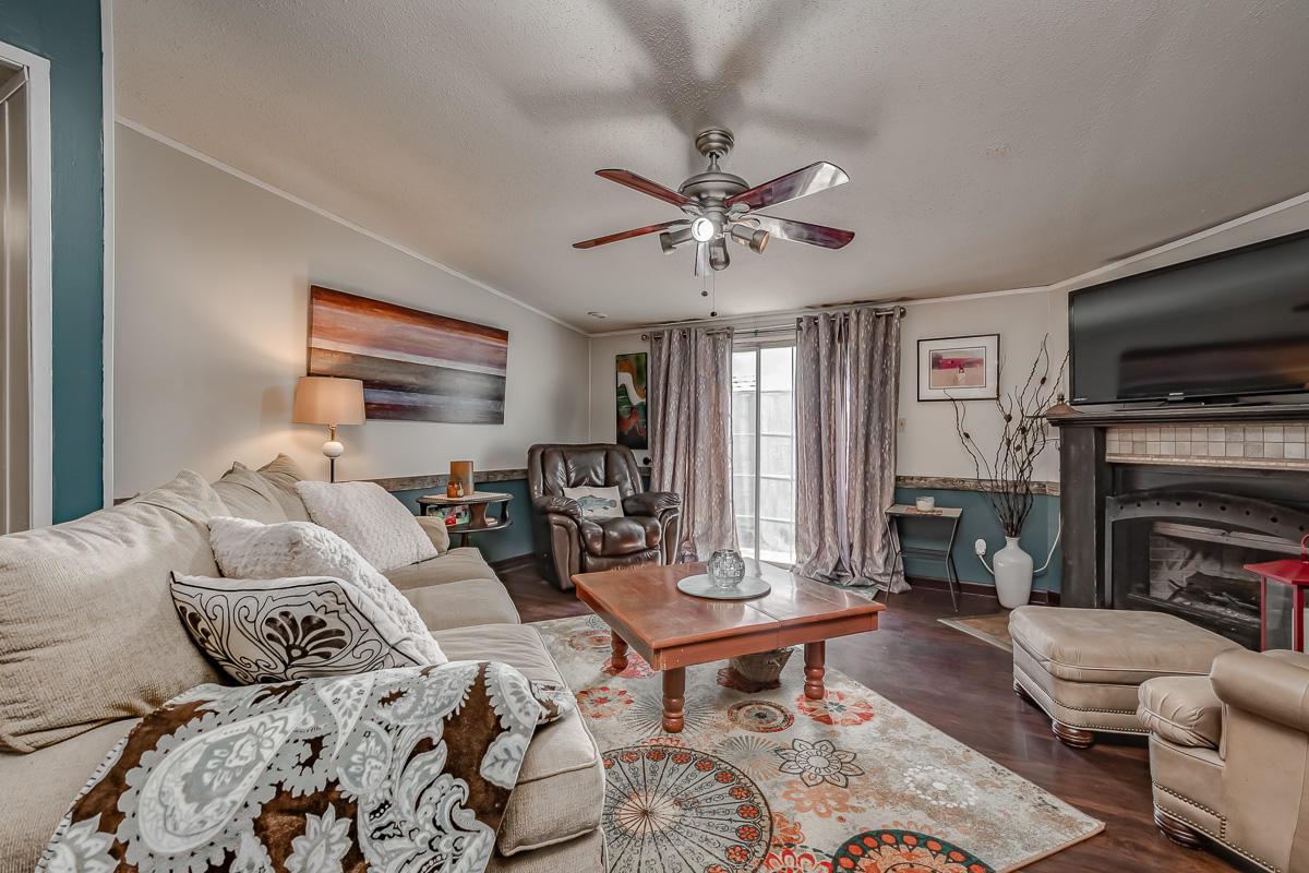 176 Toby Lane - Photo 1