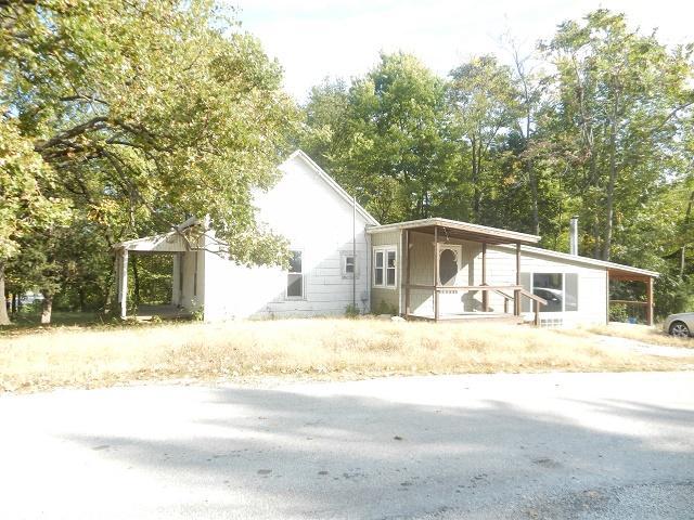 701 Park Street - Photo 1