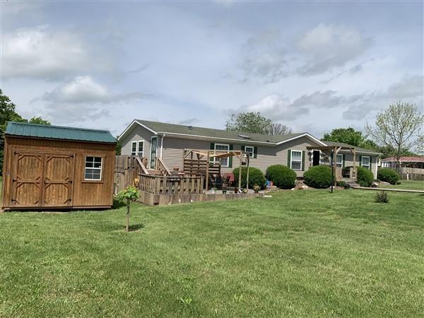 8421 Private Road 8935 - Photo 1