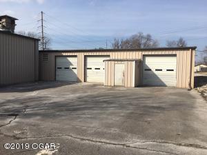 404 9th Street - Photo 1