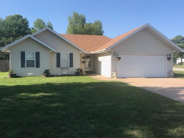 203 Country Lane - Photo 1