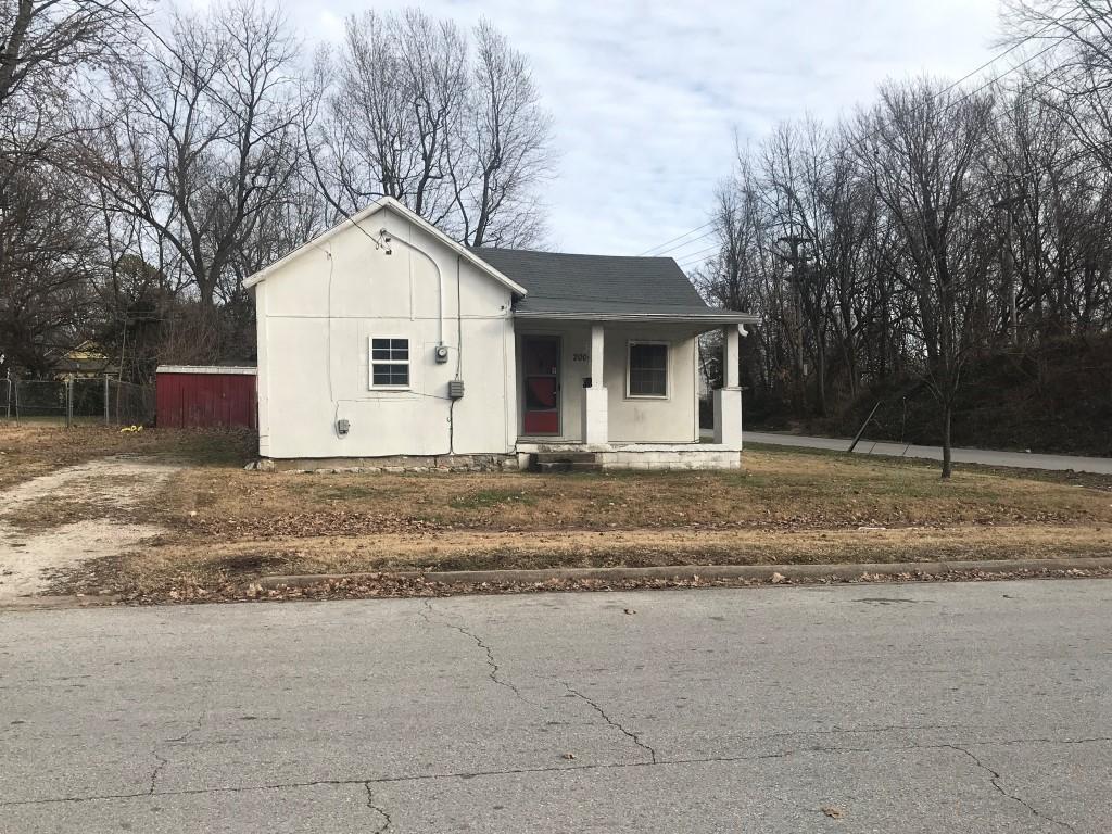 2000 East Avenue - Photo 1