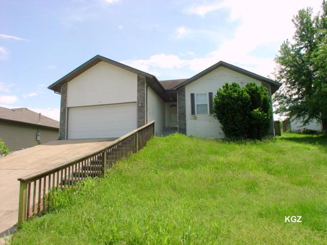 140 Valley Drive - Photo 1