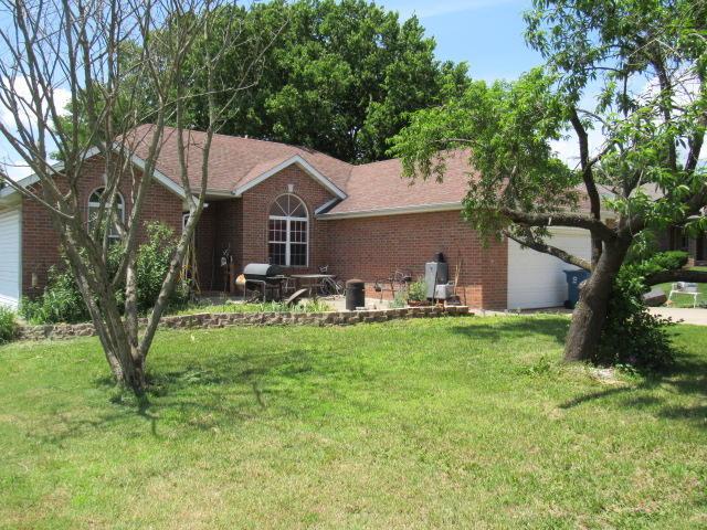 829 Pershing Street - Photo 1