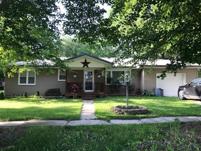 219 Bell - Photo 1
