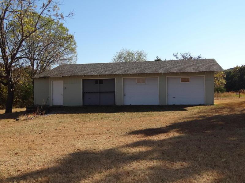 T-B-D Hendrickson School Road - Photo 1