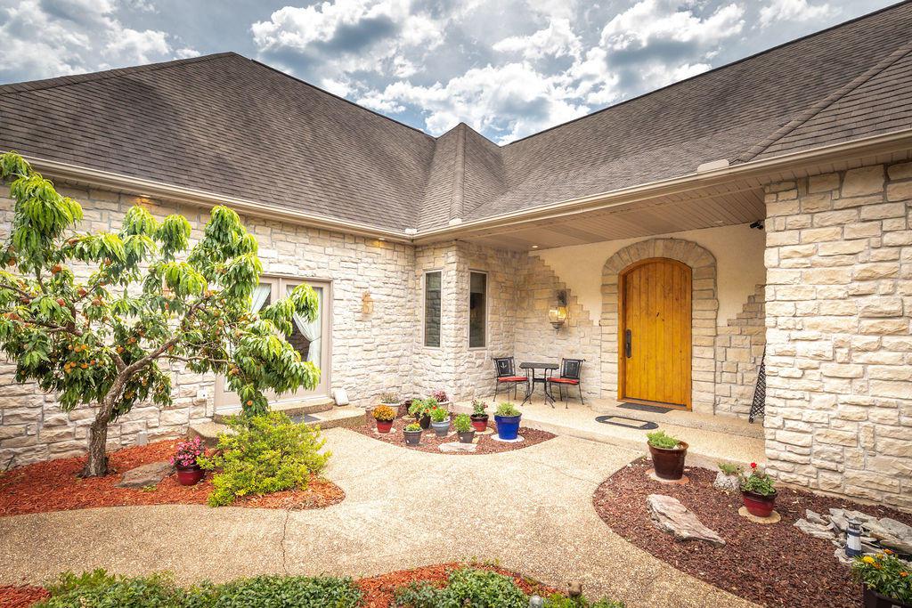 518 Skyline Road - Photo 1