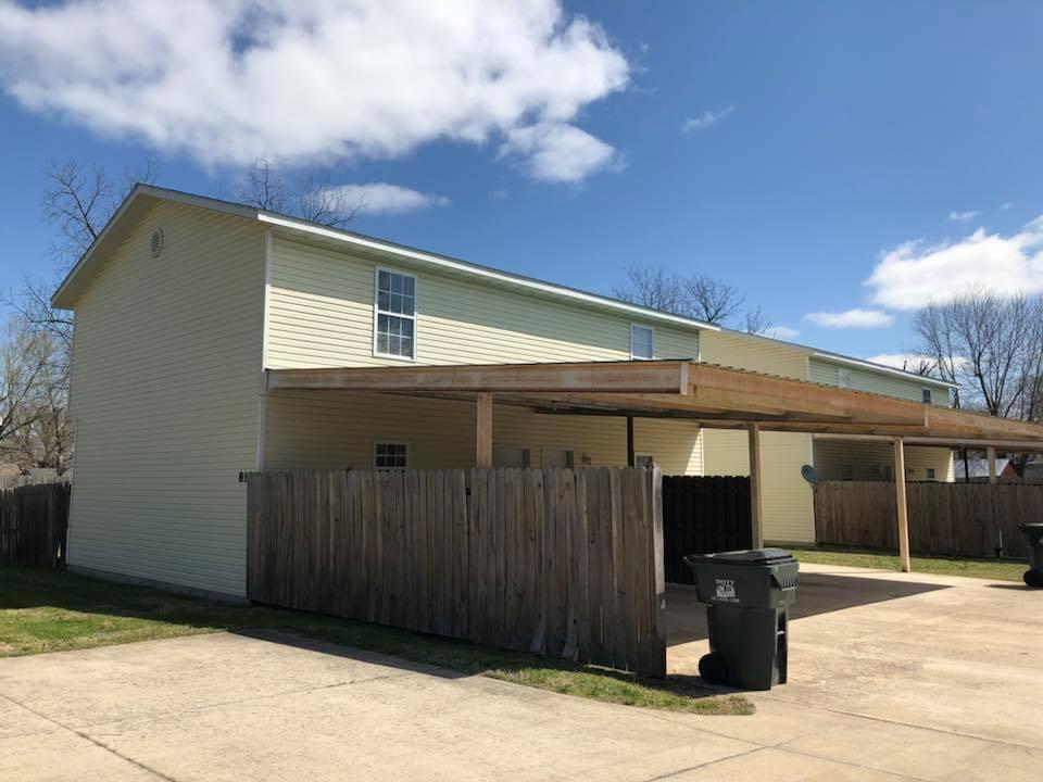 810 Griffith Avenue - Photo 1