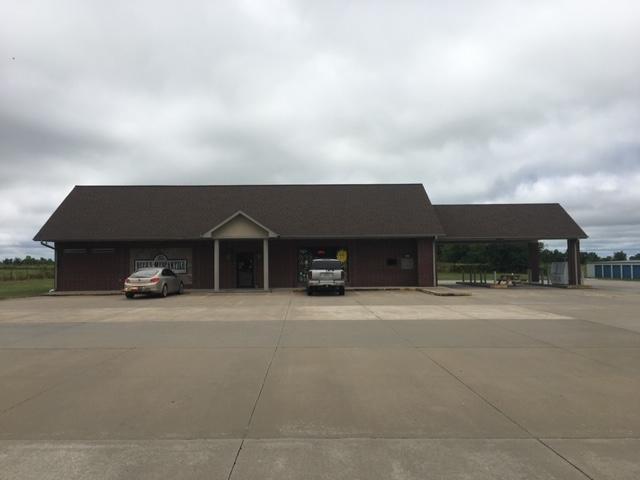 1168 Maple Street - Photo 1