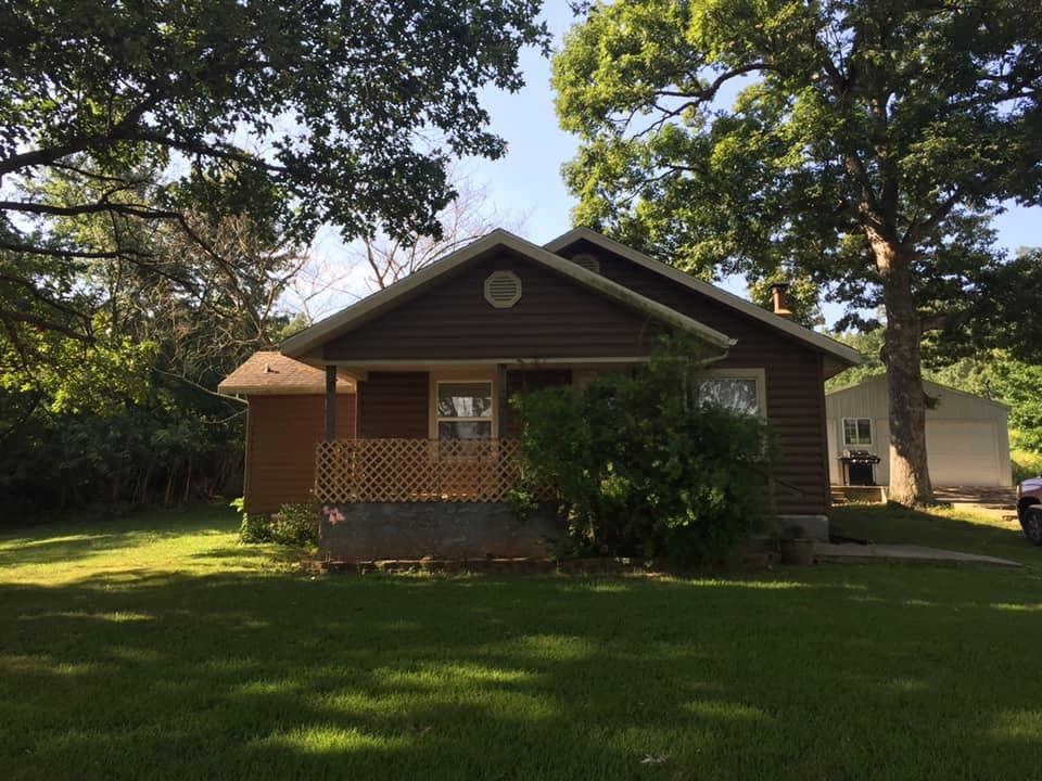 21067 Farm Road 2012 - Photo 1