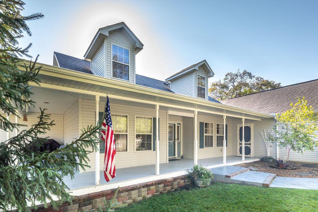 112 Oak Tree Acres Lane - Photo 1