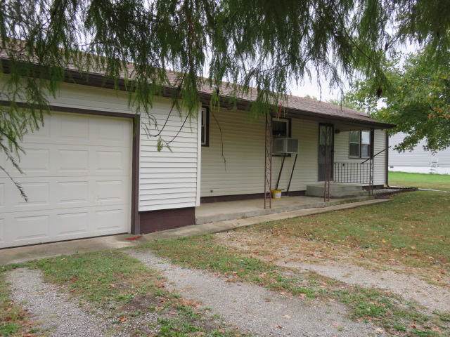 422 Elder Street - Photo 1