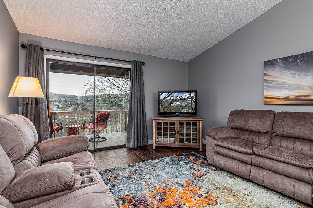 126 Overlook Drive - Photo 1