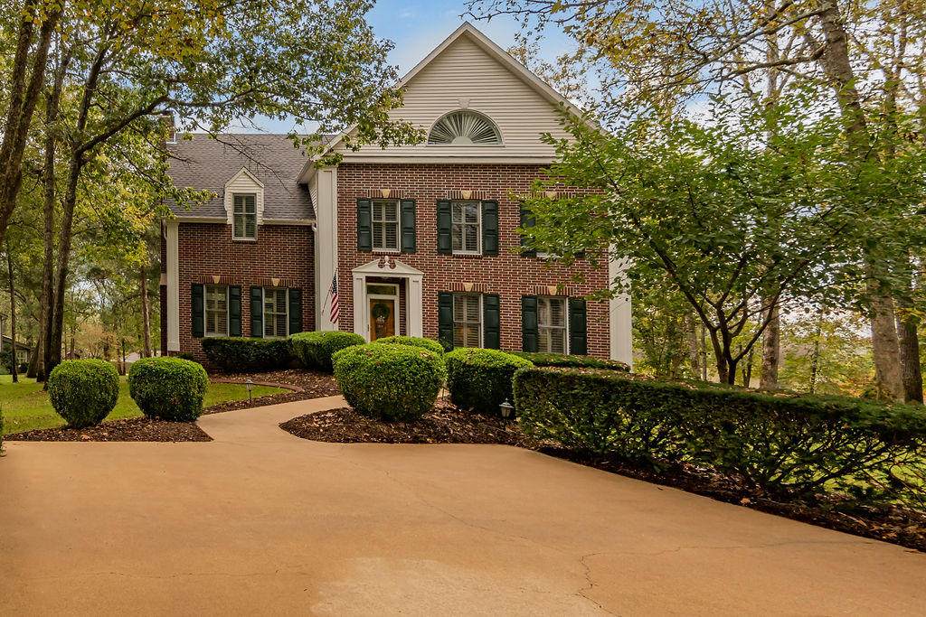 487 Oak Bluff Road - Photo 1
