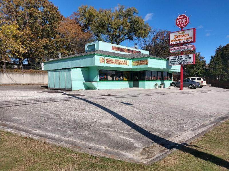 921 Main Street - Photo 1