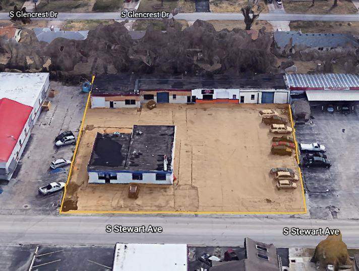 1908 Stewart Avenue - Photo 1