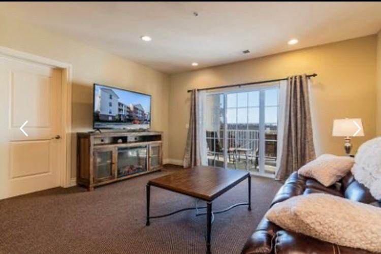 201 Prairie Dunes Drive - Photo 1