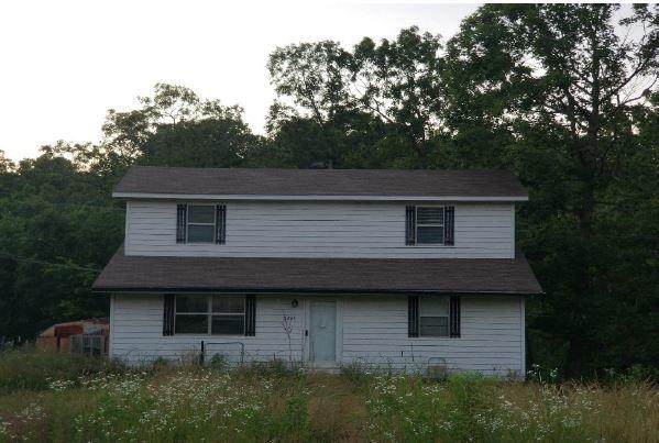 15235 Transit Road - Photo 1