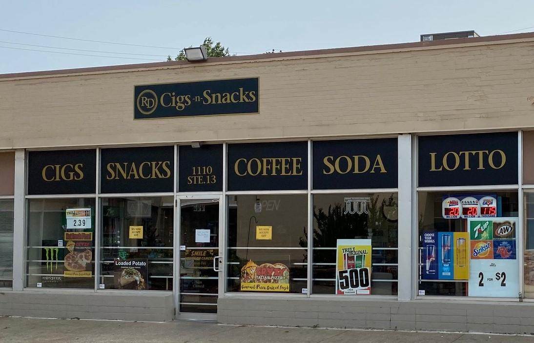 1110 7th Street - Photo 1