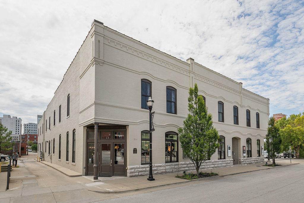 214 Phelps Street - Photo 1