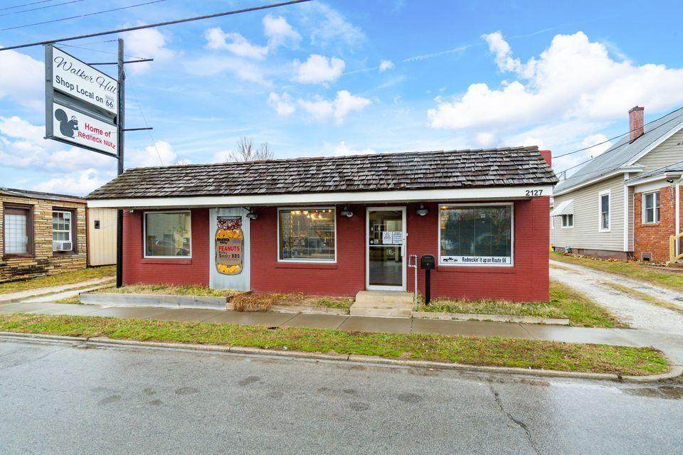 2127 College Street - Photo 1