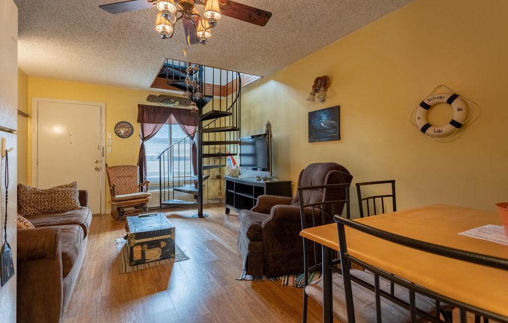 127 Lemongrass Lane - Photo 1