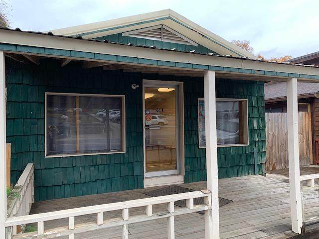 18506 Main Street - Photo 1