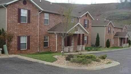 2916 Vineyards Parkway - Photo 1