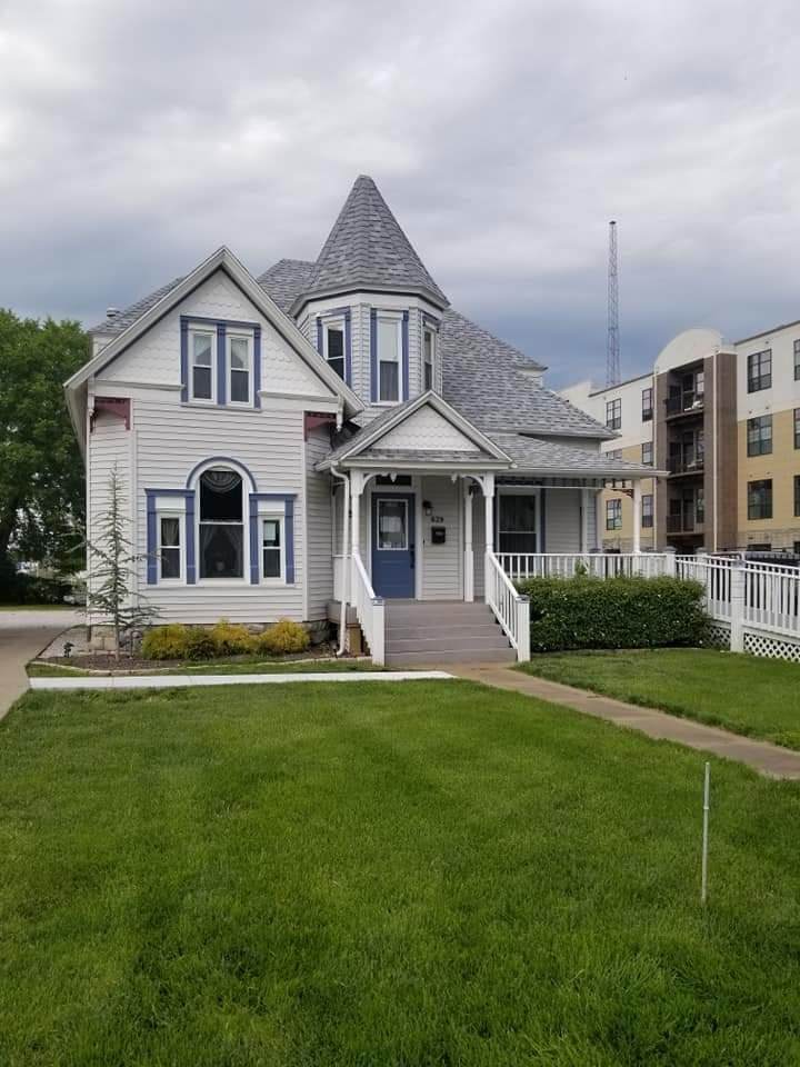 629 Walnut Street - Photo 1