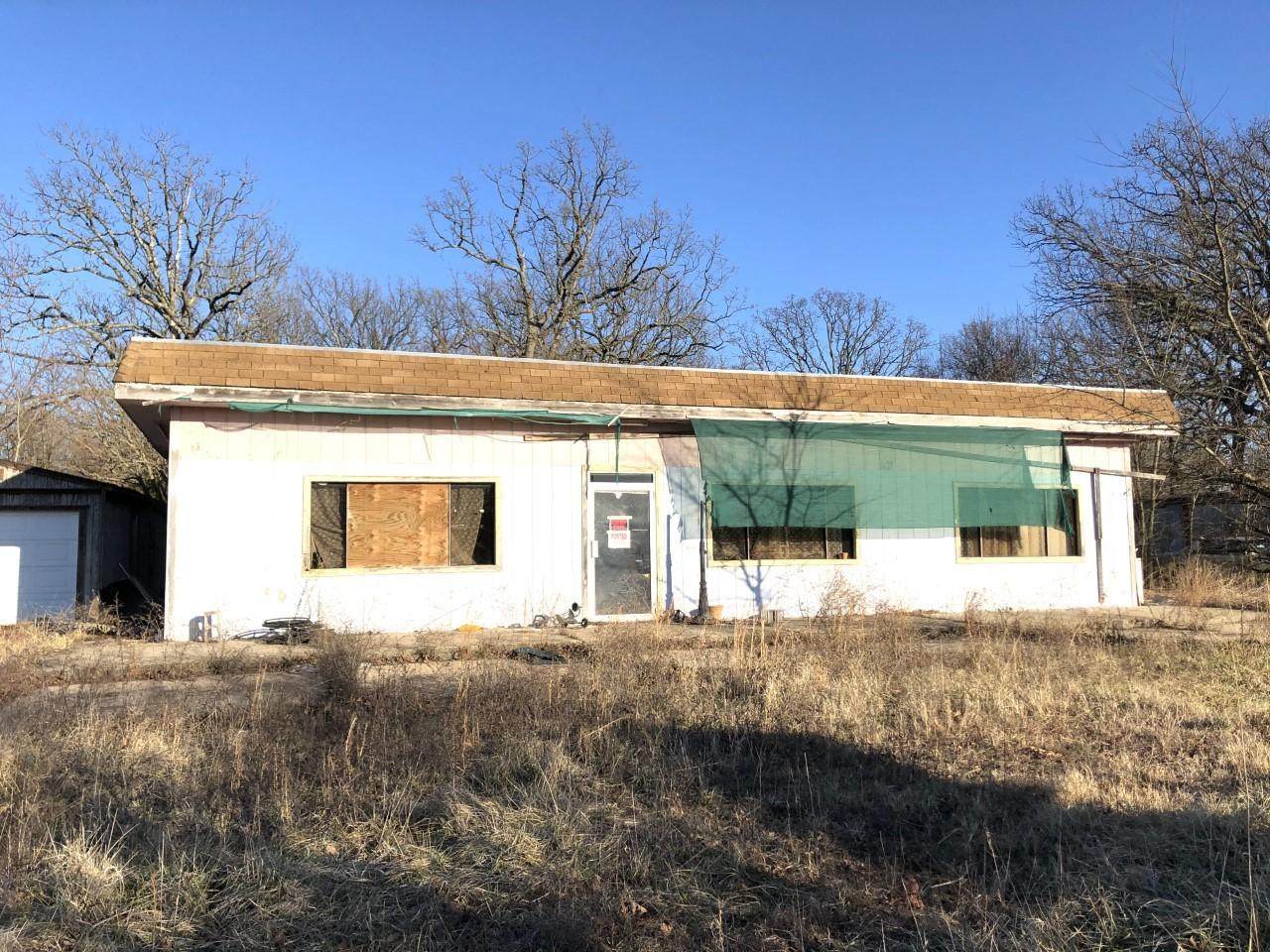 9103 Gateway Drive - Photo 1