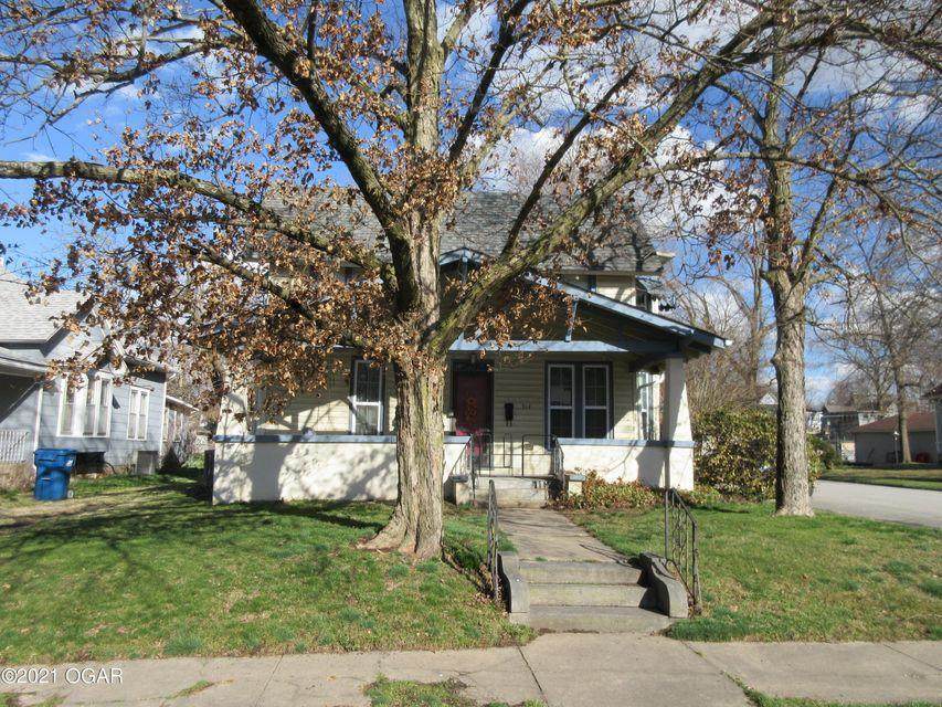 914 Howard Street - Photo 1