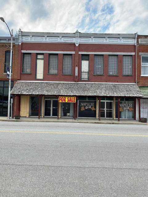 105 Maple Street - Photo 1