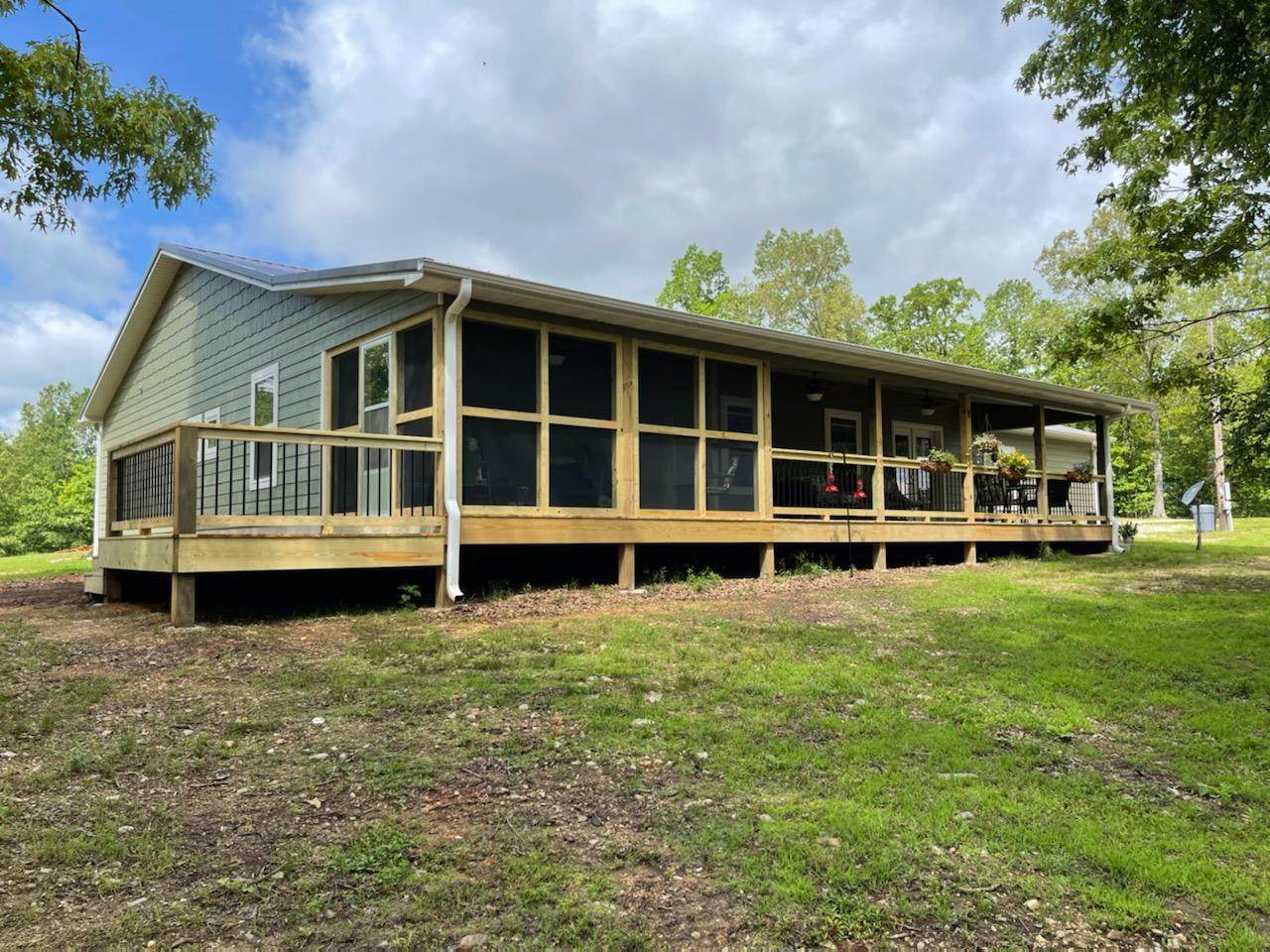 312 Earl Street - Photo 1