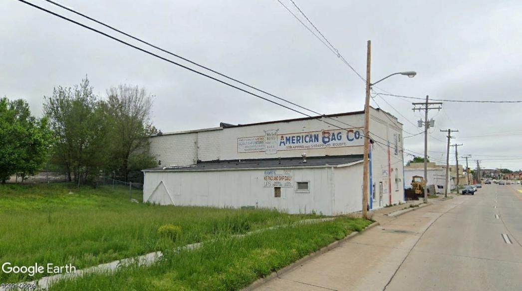 909 Commercial Street - Photo 1
