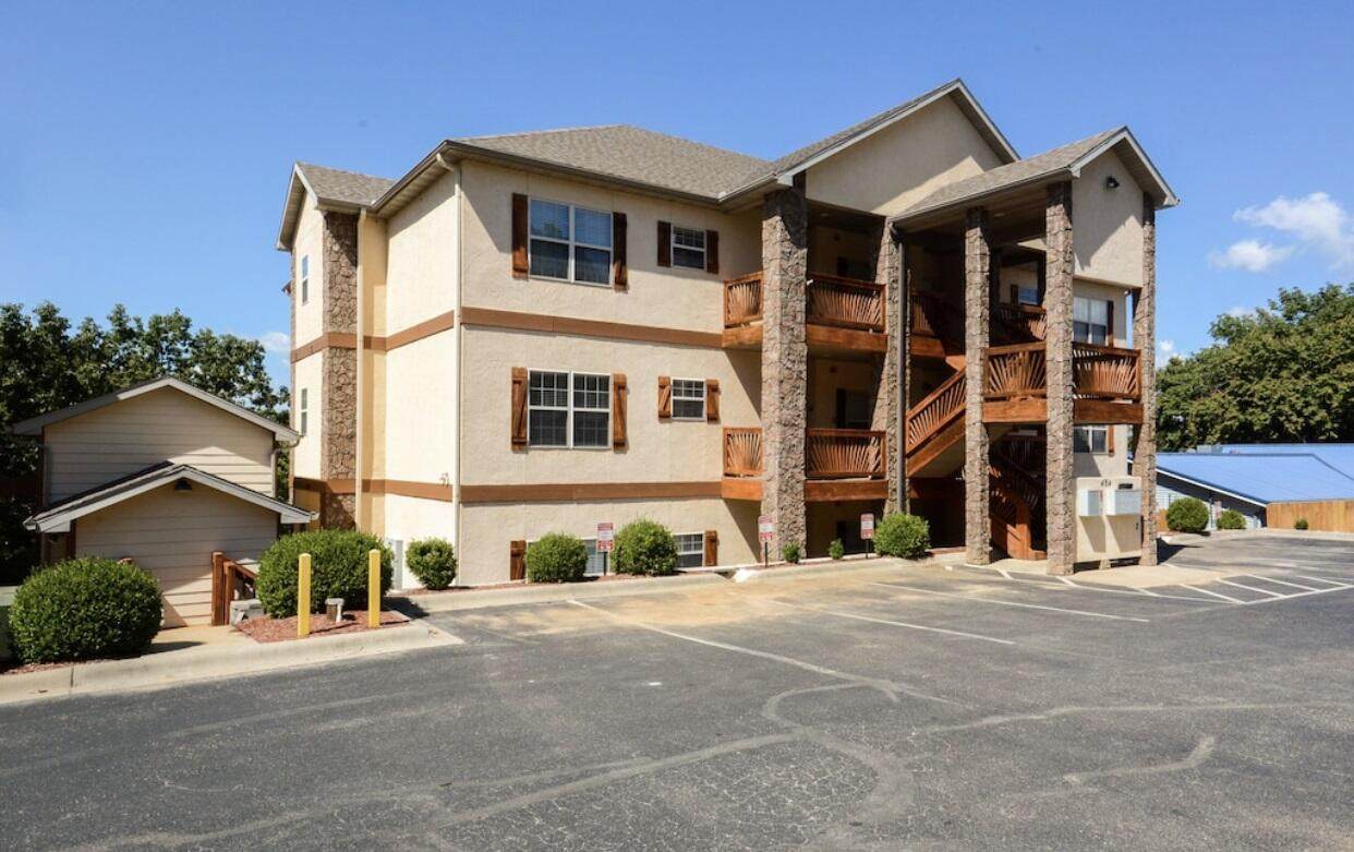 454 Tablerock Circle - Photo 1
