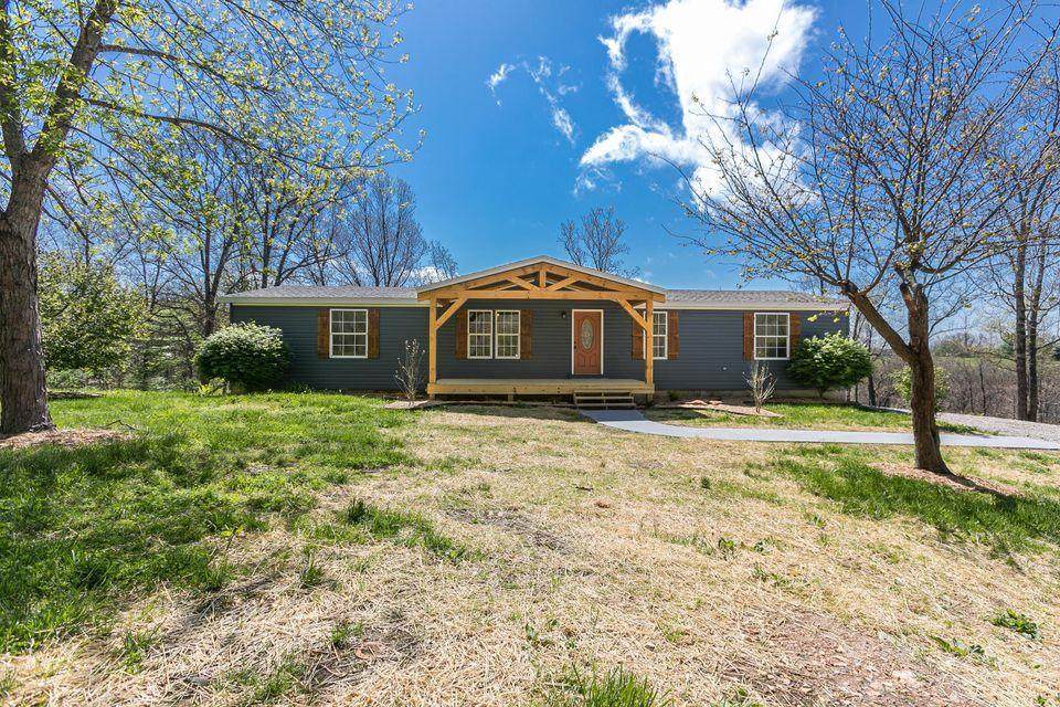 700 Hiawatha Road - Photo 1