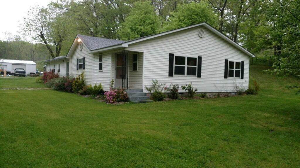 8197 Farm Rd 1120 - Photo 1