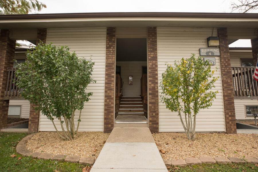 142 Grandview Drive - Photo 1